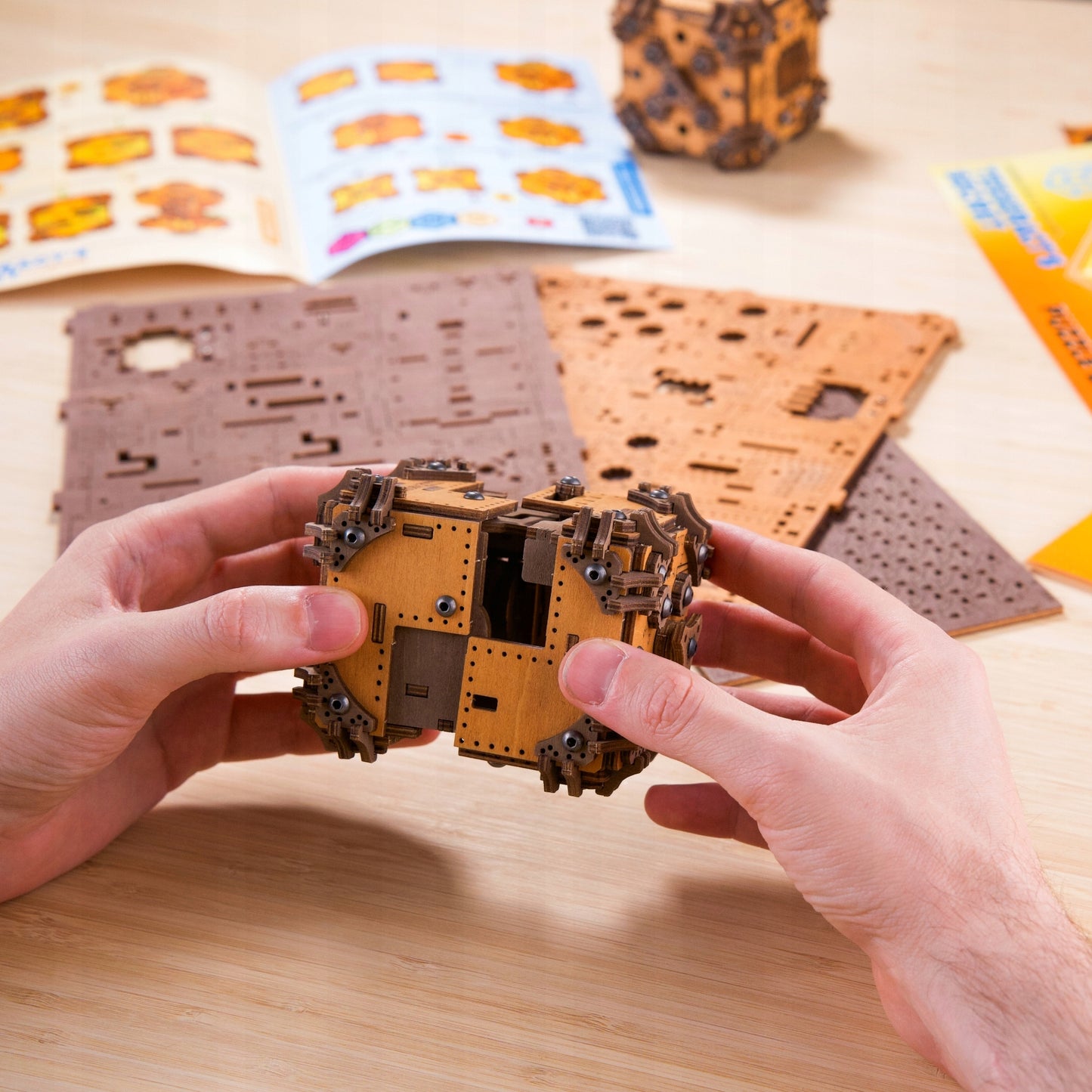 Medinės 3D Dėlionės Galvosūkis Tesseract pabėgimo kambario dėžutė Wooden.City