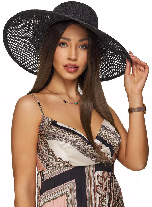 Moteriška vasarinė skrybėlaitė nuo saulės su plačiais apvadais, elegantiška, juoda