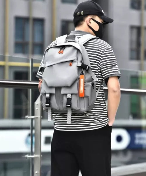 Vyriska kuprinė 15,6″ laptopui – pilka, miesto, sportinė, darbui ir mokyklai