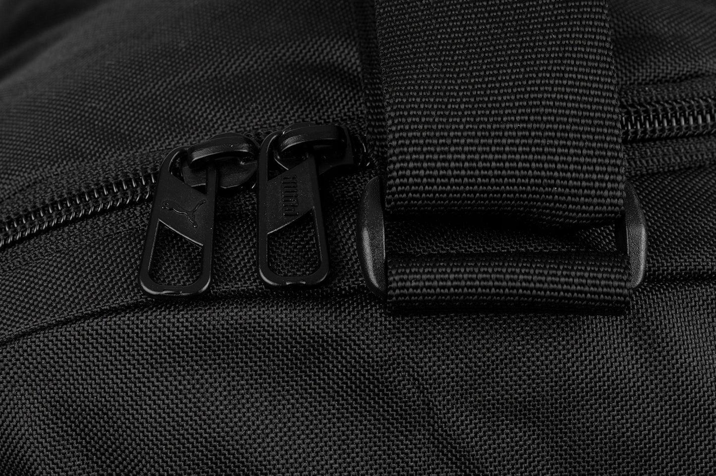 PUMA Juoda sportinė rankinė treniruotėms, sporto salėms, baseinui, kelionėms