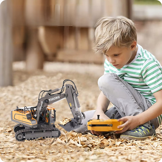 Nuotoliniu būdu valdomas automobilis su pulteliu – žaislas vaikams, berniukams, šventėms