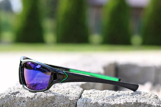 Sportiniai akiniai nuo saulės – poliarizuoti lęšiai aktyviam laisvalaikiui