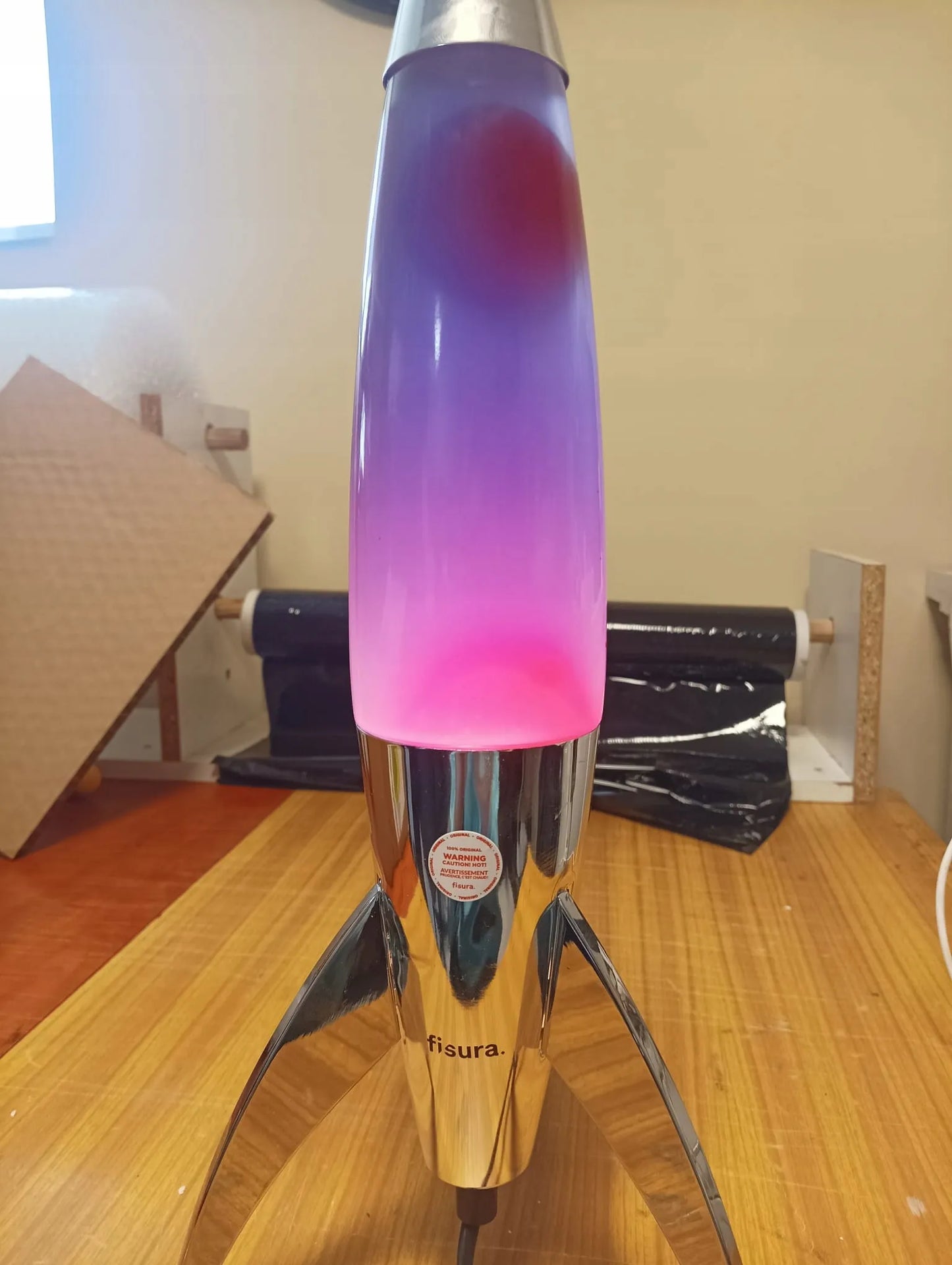 Fisura violetinė lavos lempa „rocket“ su chromuotu pagrindu