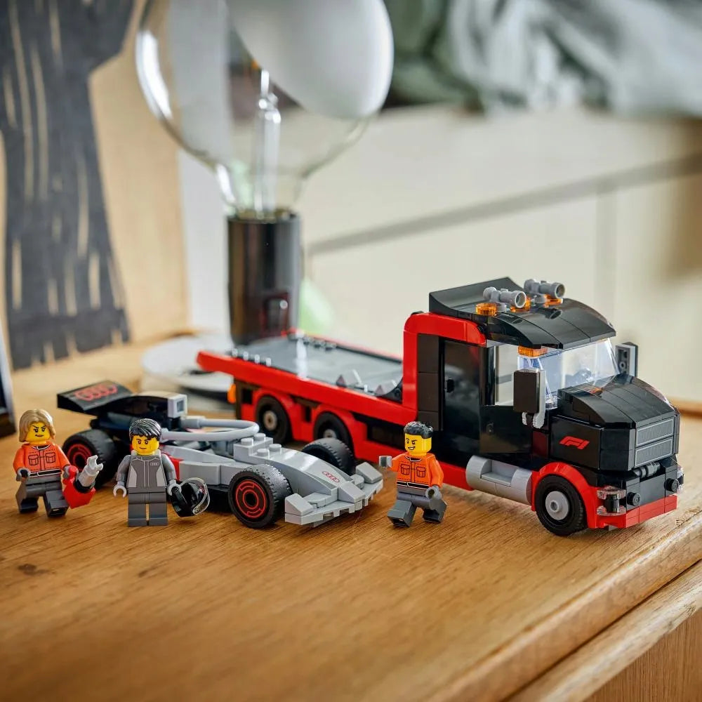 LEGO 60493 CITY sunkvežimis F1 su Audi F1 bolidu