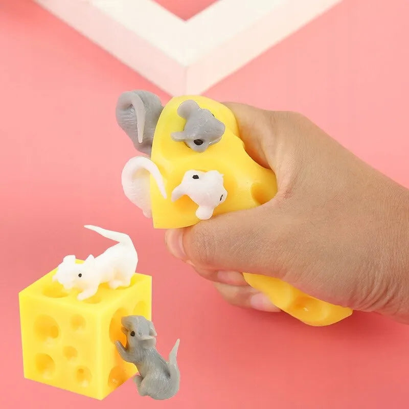 Mochi Squishy antistresinis gniuždomas sūris su pelytėmis – puiki dovana
