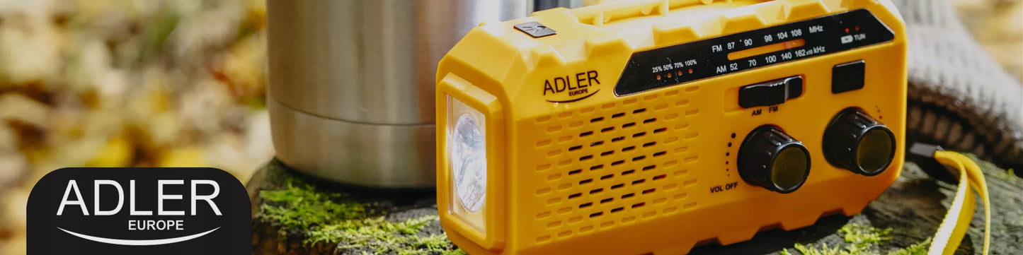 Nešiojamas radijas su alkūne, saulės energija, dynamo, žibintuvėliu ir powerbank funkcija