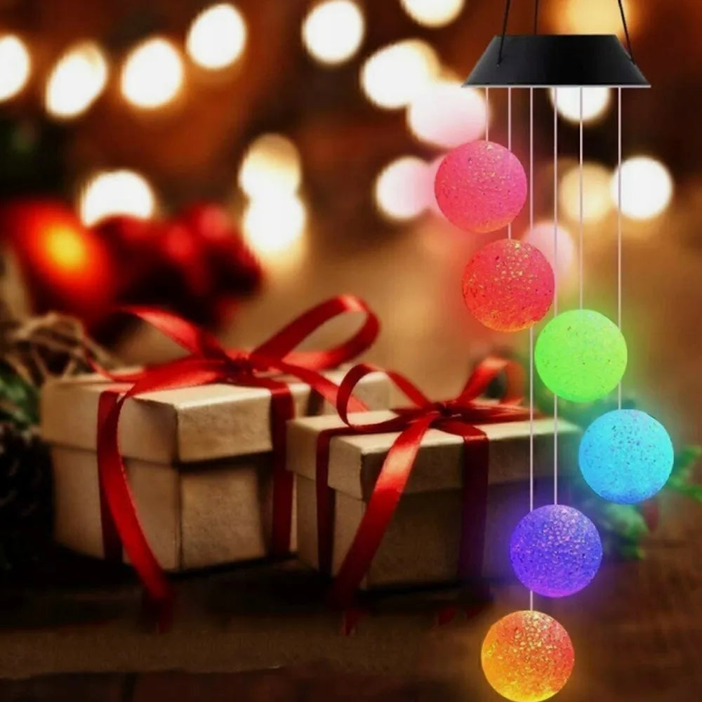 Saulės energija maitinamas RGB LED vėjo varpelis su 6 rutuliais sodo dekoracijai