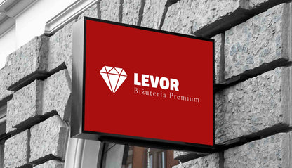 AMŽINA ROŽĖ DĖŽUTĖJE DOVANA MOTERIMS KAROLIAI + Apyrankė