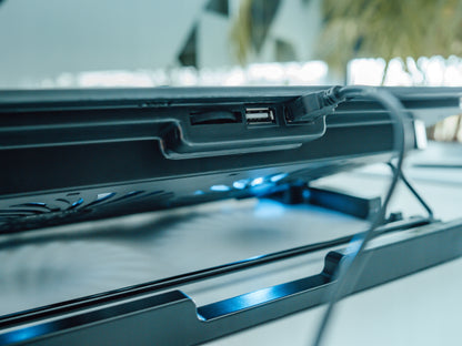 AUŠINIMO STOVAS NEŠIOJAMAM KOMPIUTERIUI 12-17" REGLIUOJAMAS 2 VENTILIATORIAI USB LED