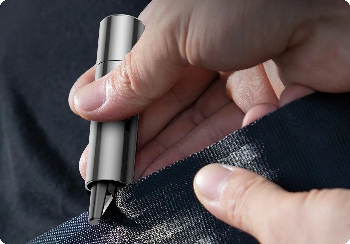 2-in-1 BASEUS saugos plaktukas stiklui daužyti ir saugos diržams pjauti
