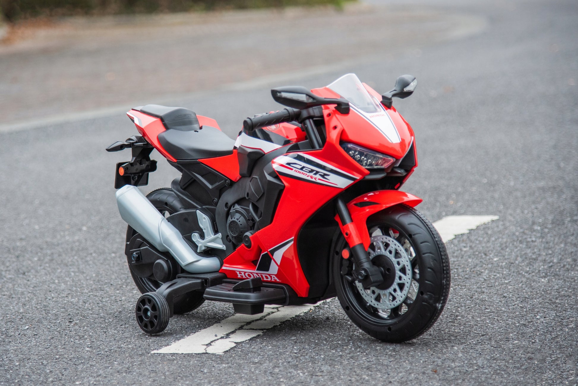 HONDA CBR ELEKTRINIS MOTOCIKLAS VAIKAMS SU ŠVIESOMIS, MUZIKA, DOVANA - MOTOCIKLAS