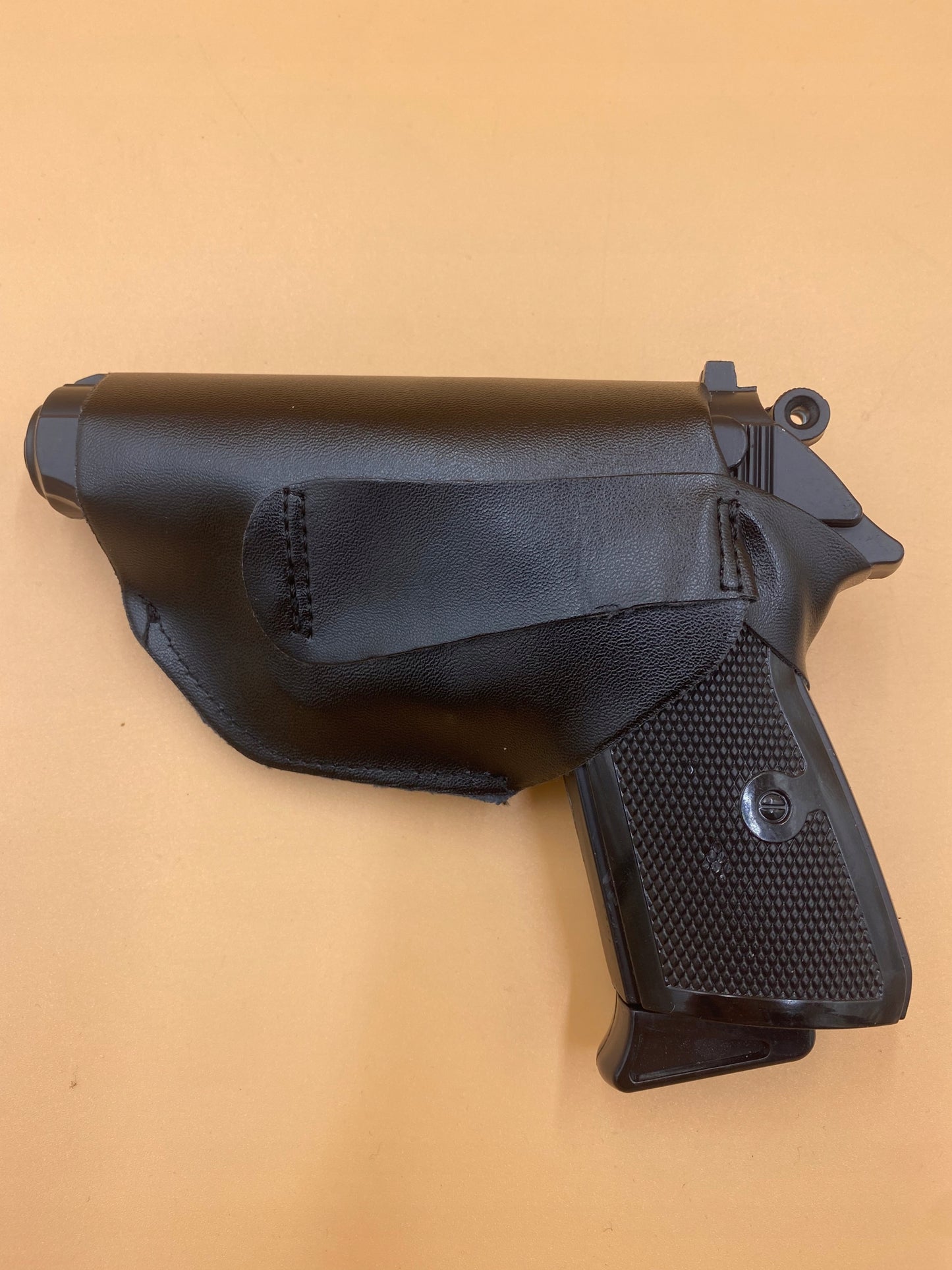 Dujinis degiklis Pistoletas Walther PPK+dėklas