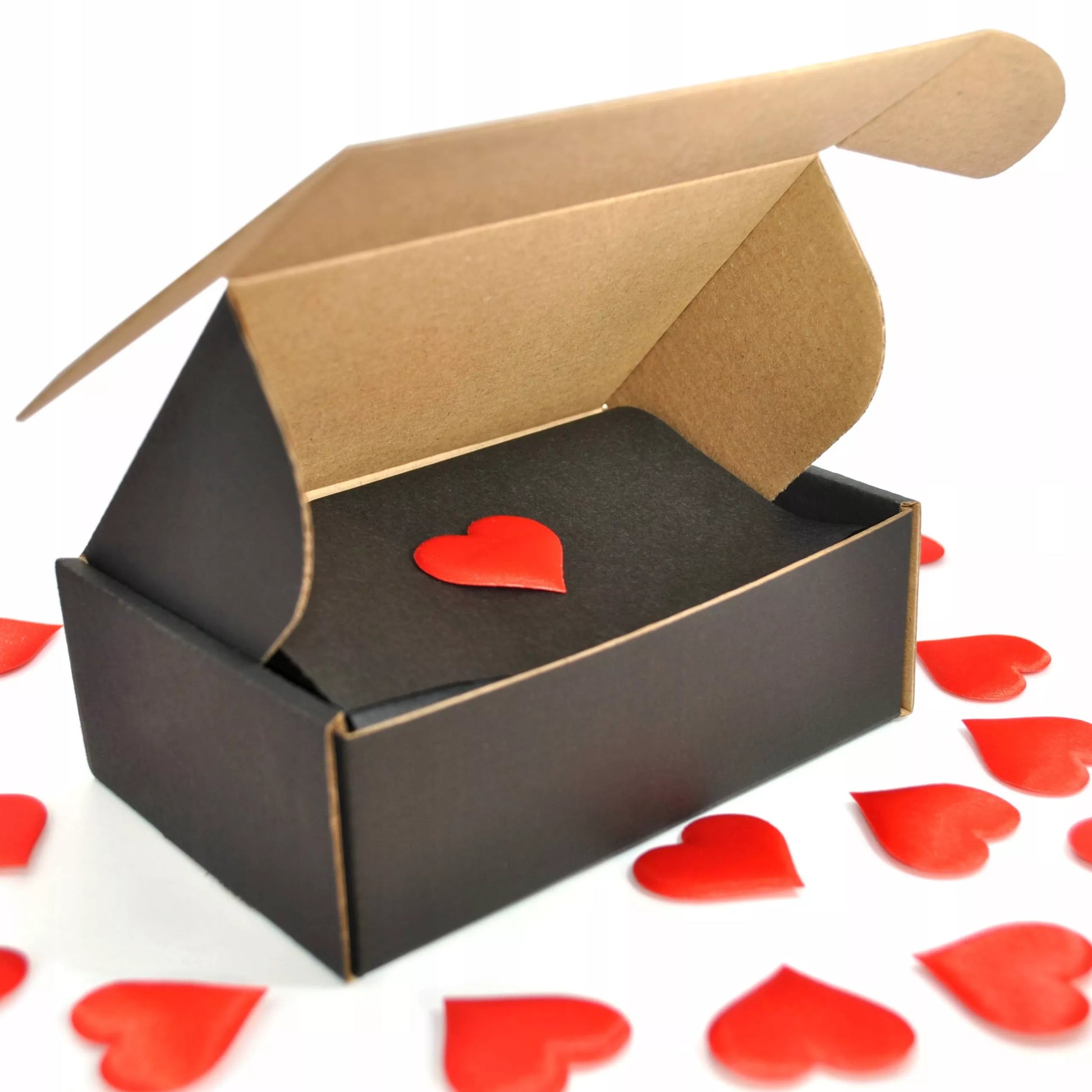 Apyrankė iš juodo turmalino su širdele, 925 sidabras, auksinė danga