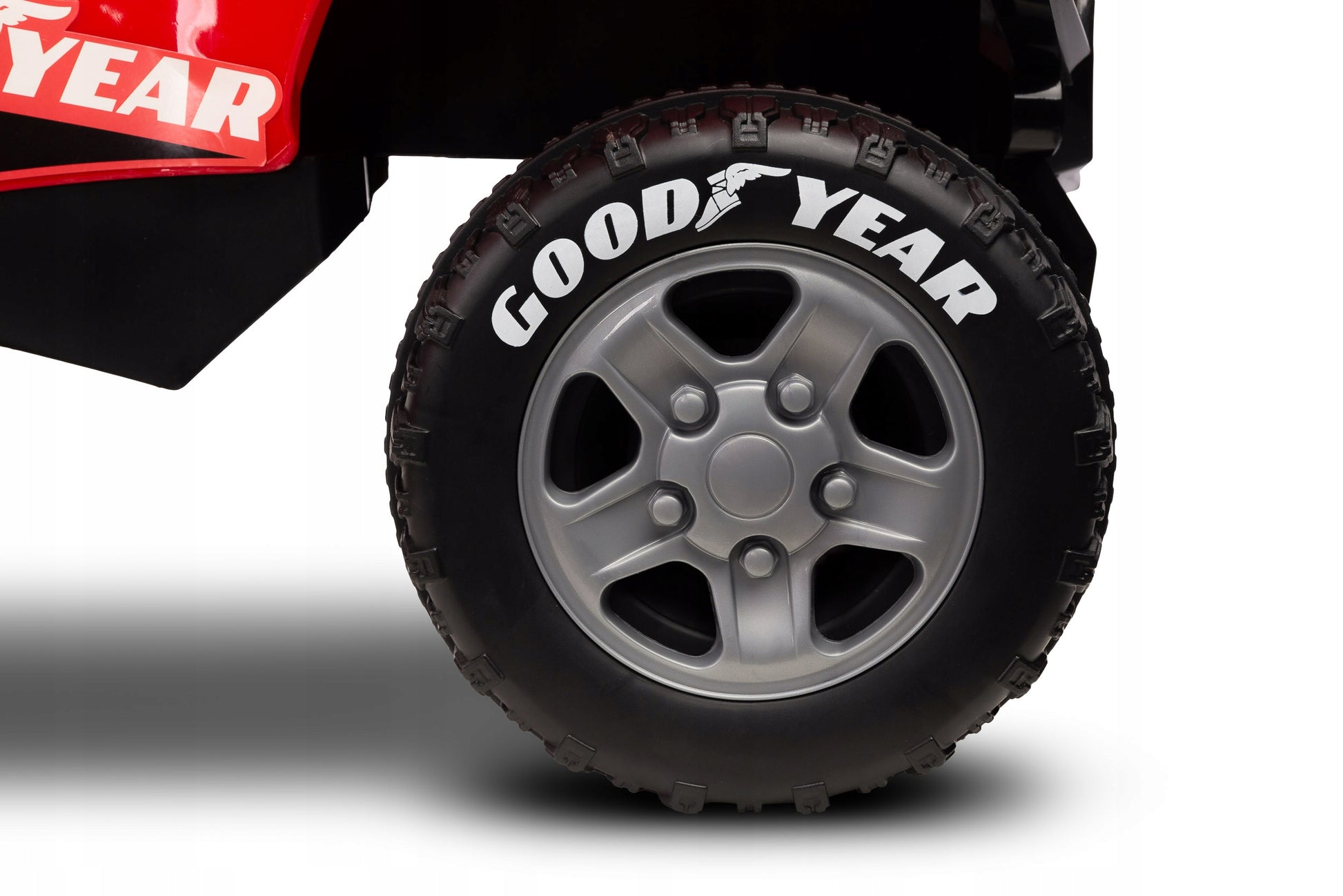 TRAKTORIS QUAD LICENCIJA GOODYEAR VAIKŠČIOTUVAS ŠVOTĖS GARĖNAS DOVANA METINUKUI