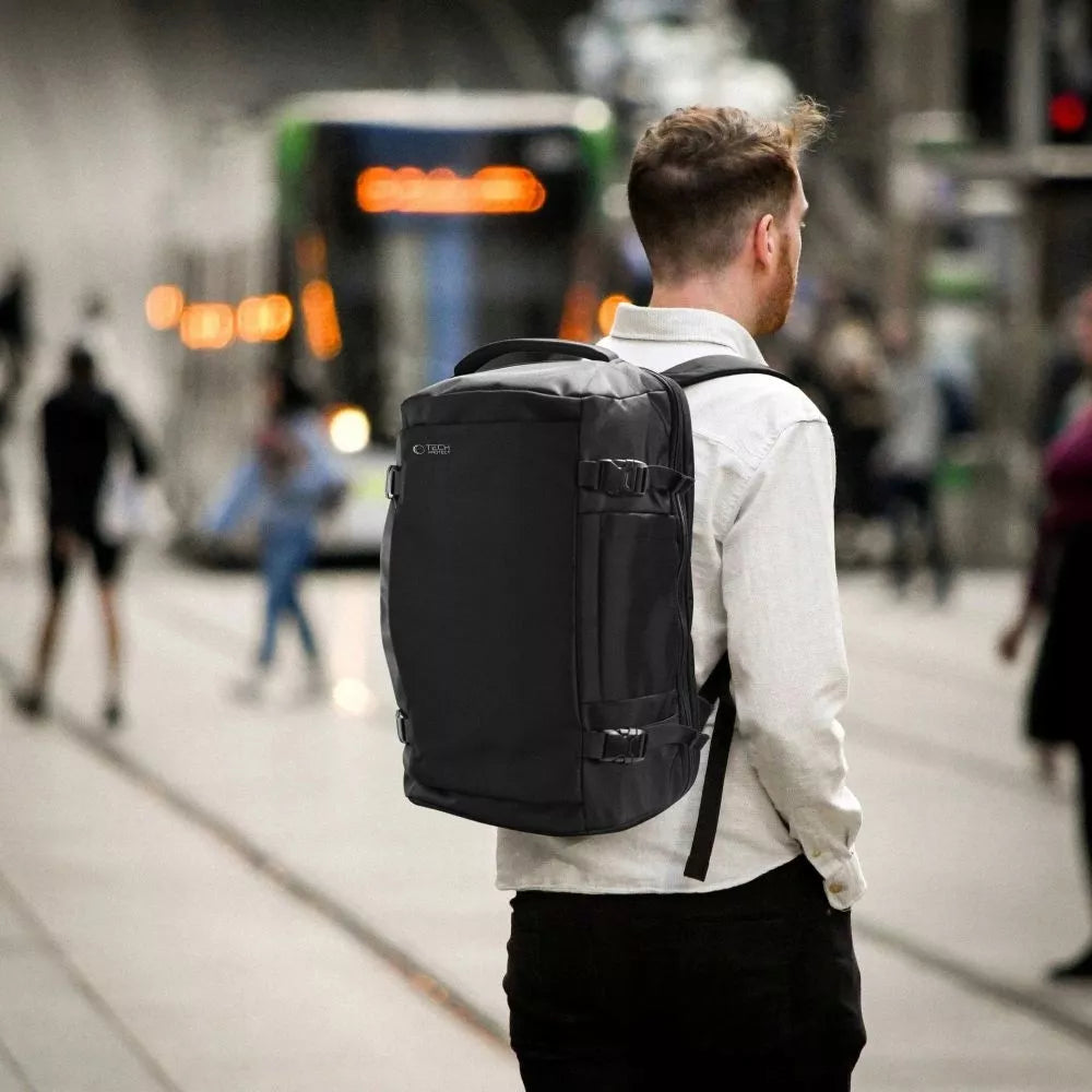 Tech-Protect Defender S40 kelioninė kuprinė nešiojamam kompiuteriui 40L, juoda