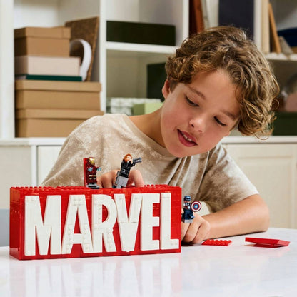 LEGO MARVEL SUPER HEROES Logotipas MARVEL su minifigūrėlėmis 76313