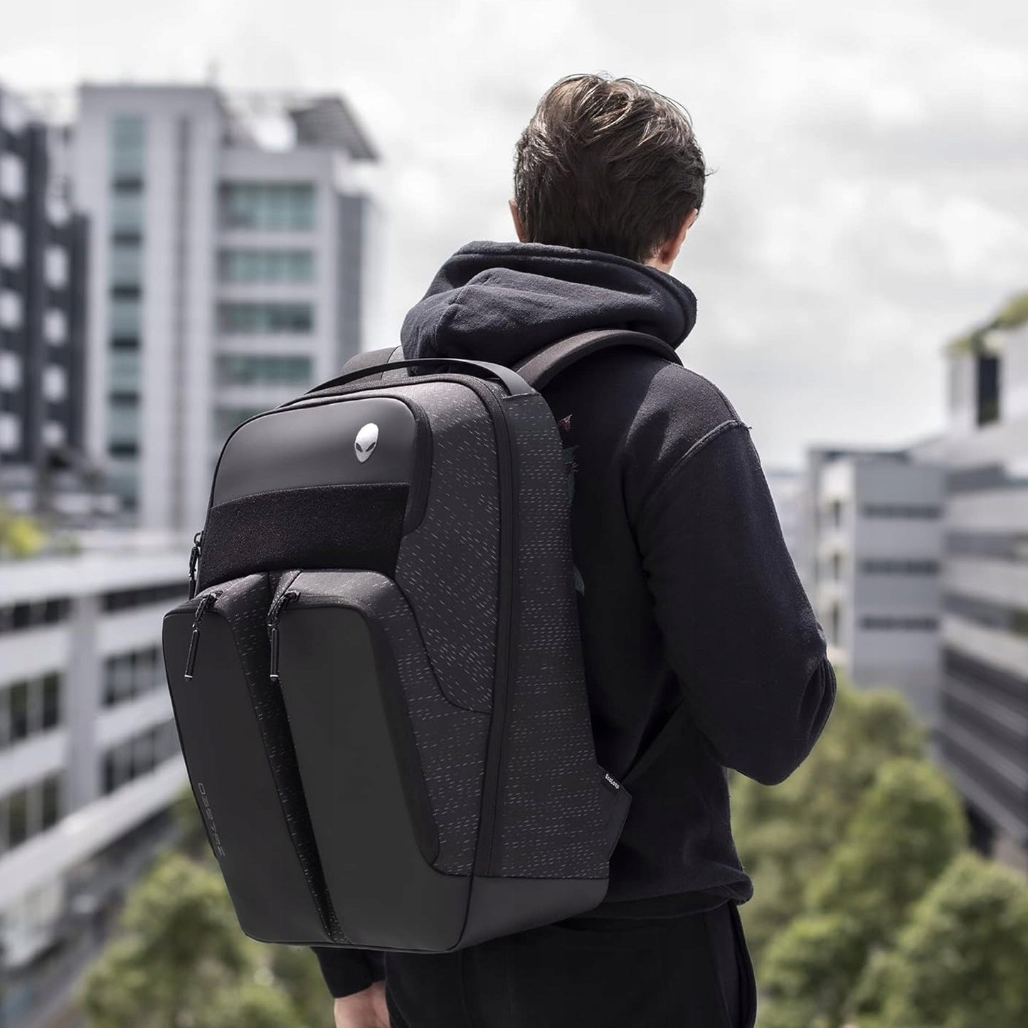 NEŠIOJAMAS KOMPIUTERIO DĖKLAS ŽAIDĖJAMS DELL ALIENWARE 17 GAMING RFID SAUGUS | 15-18"