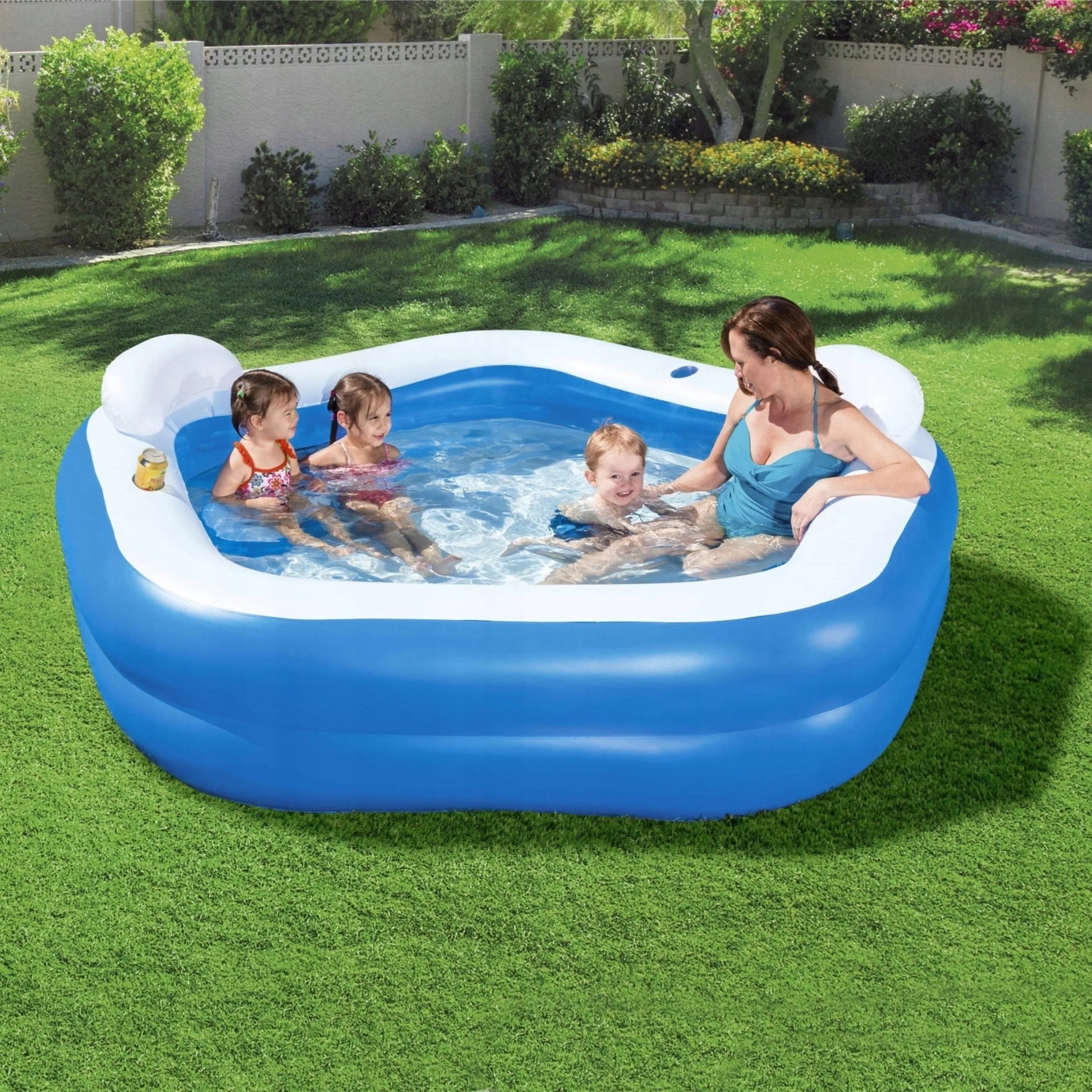 Šeimos pripučiamas sodo baseinas Bestway 213 x 206 cm su dviem foteliais