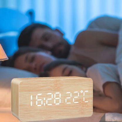 Medinis elektroninis žadintuvas su termometru