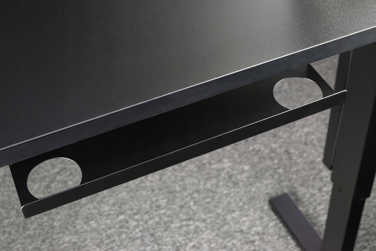 Elektrinis reguliuojamas stalas Control+ 120/60 aukščio reguliavimas 73-122 cm