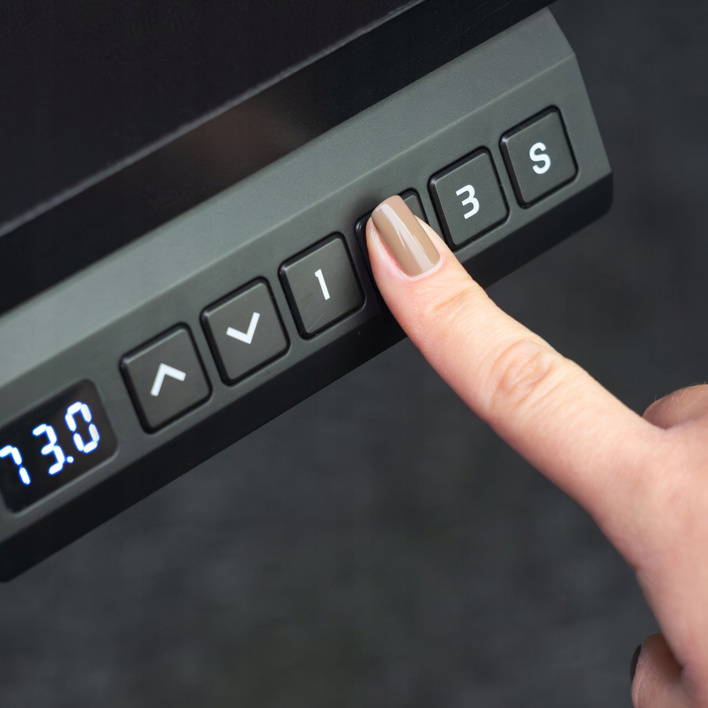 Elektrinis reguliuojamas stalas Control+ 120/60 aukščio reguliavimas 73-122 cm