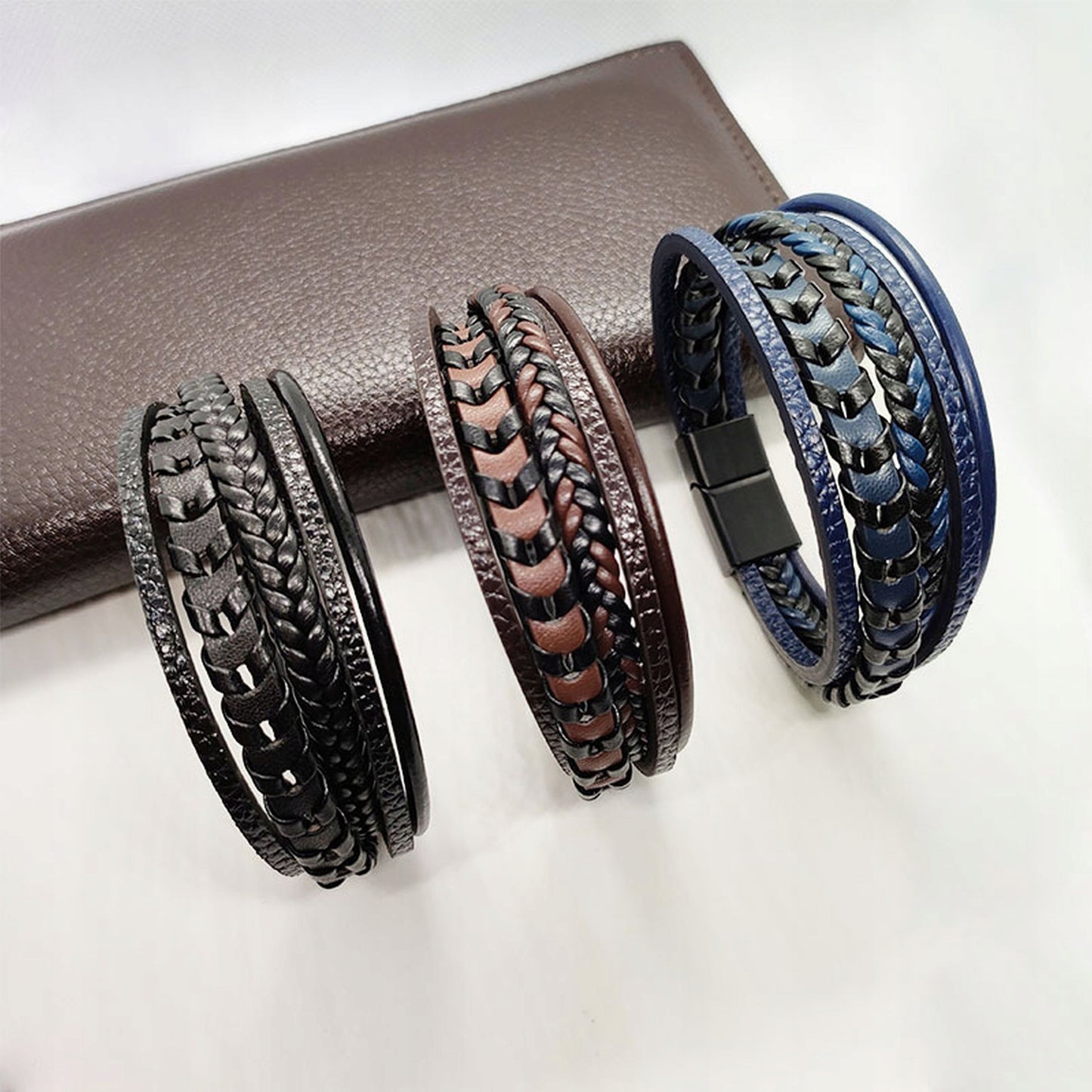 Vyriška odinė apyrankė, ruda, trigubas dirželis, nerūdijantis plienas 316L