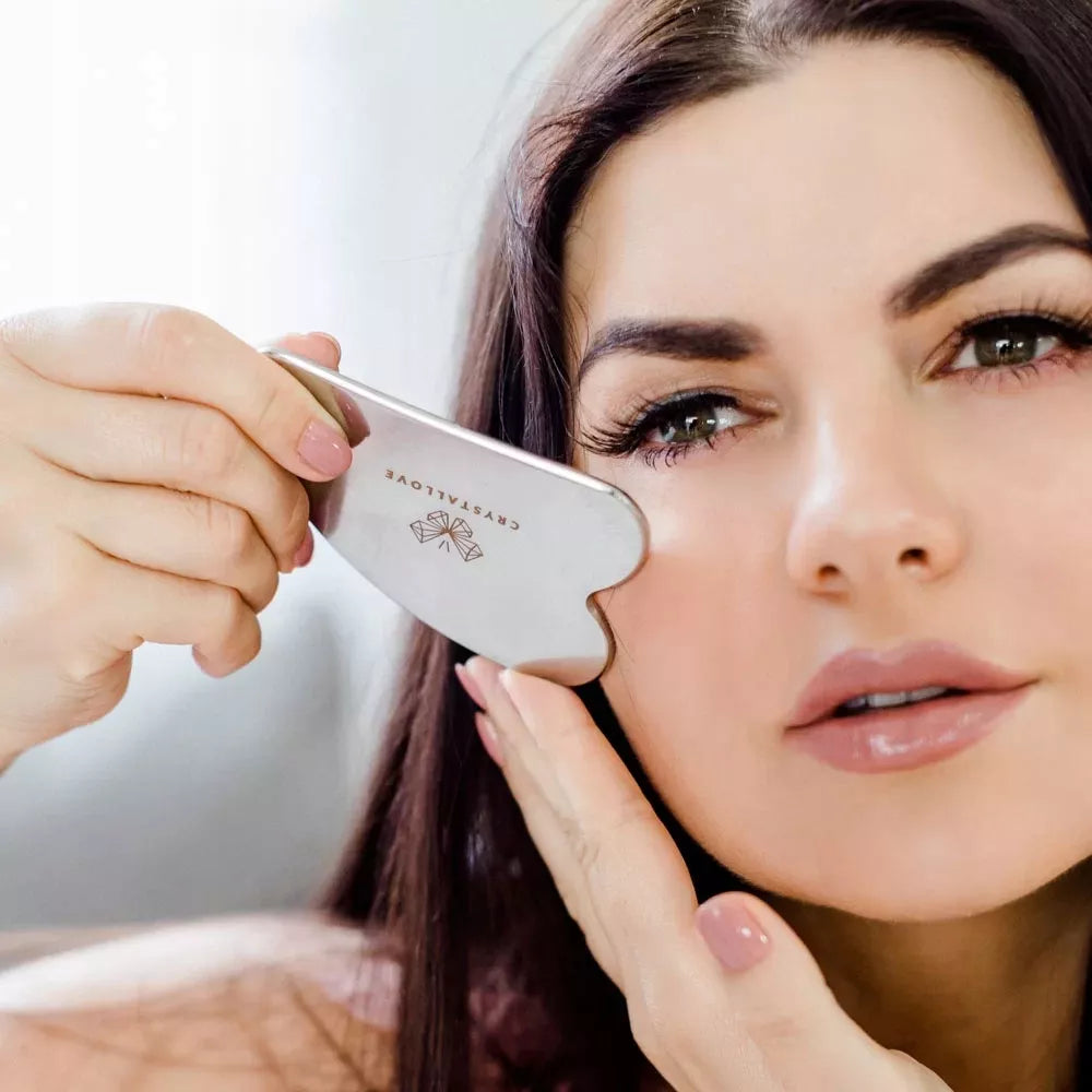 CRYSTALLOVE Atšaldantis ledo gua sha – gua sha veido masažo plokštelė pagaminta iš nerūdijančio plieno