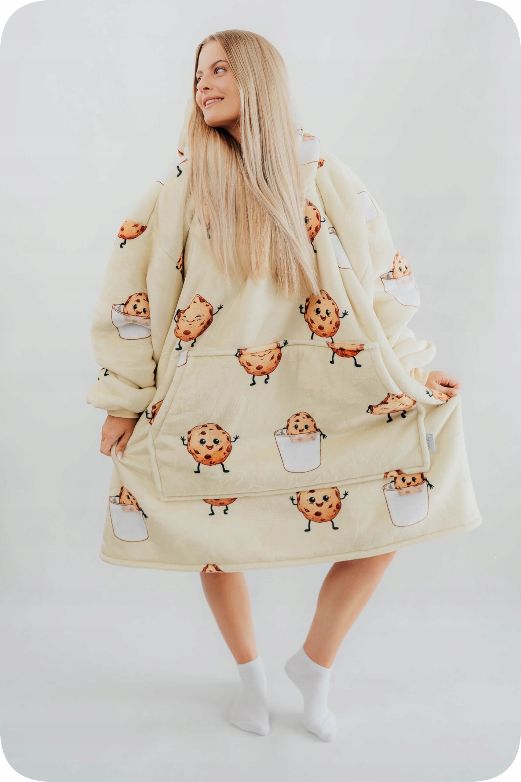 Comfy Moment Meškiukas su gobtuvu "Saumedis" #Cookie – storo pūkinio Sherpa audinio oversize modelis