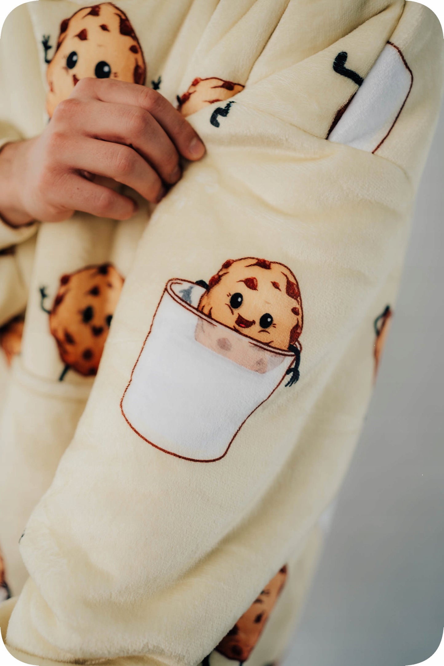 Comfy Moment Meškiukas su gobtuvu "Saumedis" #Cookie – storo pūkinio Sherpa audinio oversize modelis