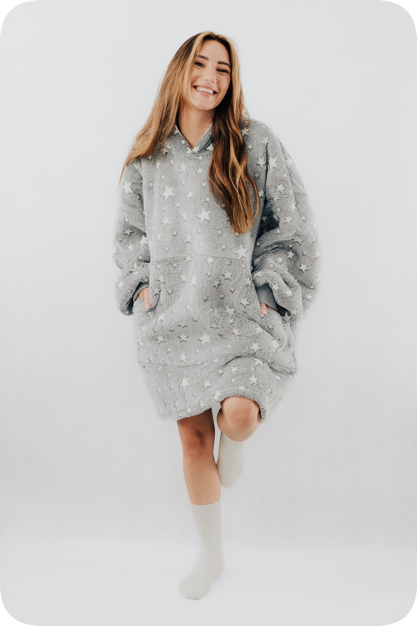 Comfy Moment Džemperis-pledas su mažomis žvaigždutėmis #Stars – storas, purus sherpa oversize stiliaus