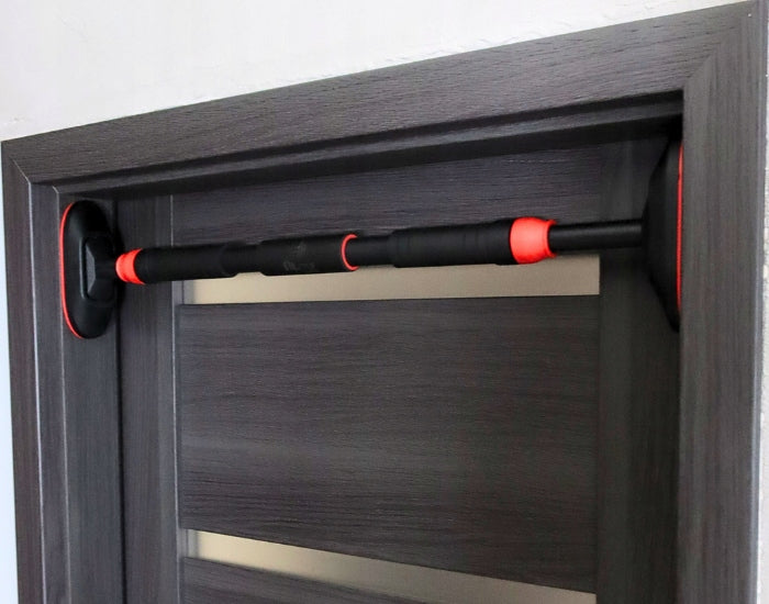 Sustiprintas prispaudžiamas strypas traukimams ir pratimams, 70-90 cm, tvirtas, juodas