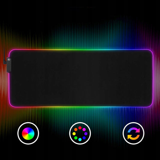 Didelis RGB XXL žaidimų pelės kilimėlis su LED apšvietimu ant stalo