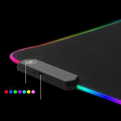 Didelis RGB XXL žaidimų pelės kilimėlis su LED apšvietimu ant stalo
