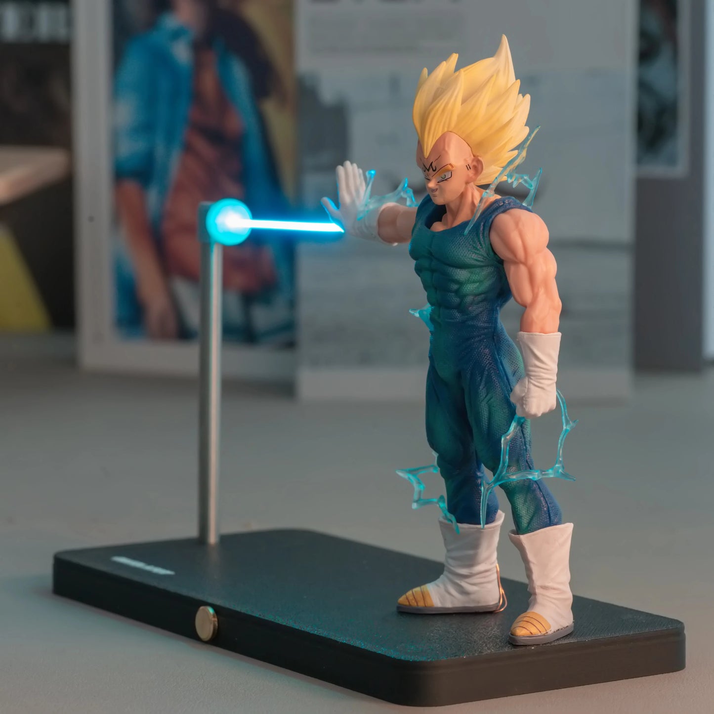 Dragon Ball Vegeta Magnetinė LED Lempa