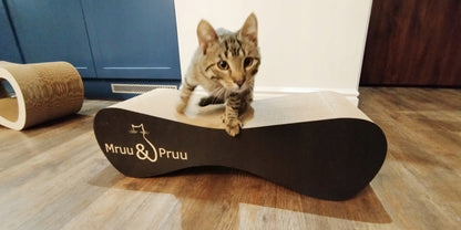 Juoda draskyklė Mruu&Pruu draskyklė katei Mimi