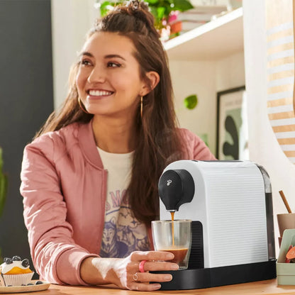 Tchibo Cafissimo Pure Plus – baltas kapsulinis kavos aparatas, 1250 W