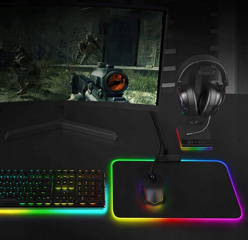 Žaidimų pelės kilimėlis ant stalo su LED RGB apšvietimu