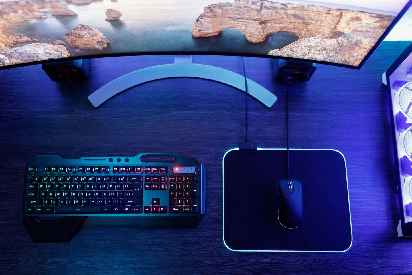 Žaidimų pelės kilimėlis su LED RGB apšvietimu