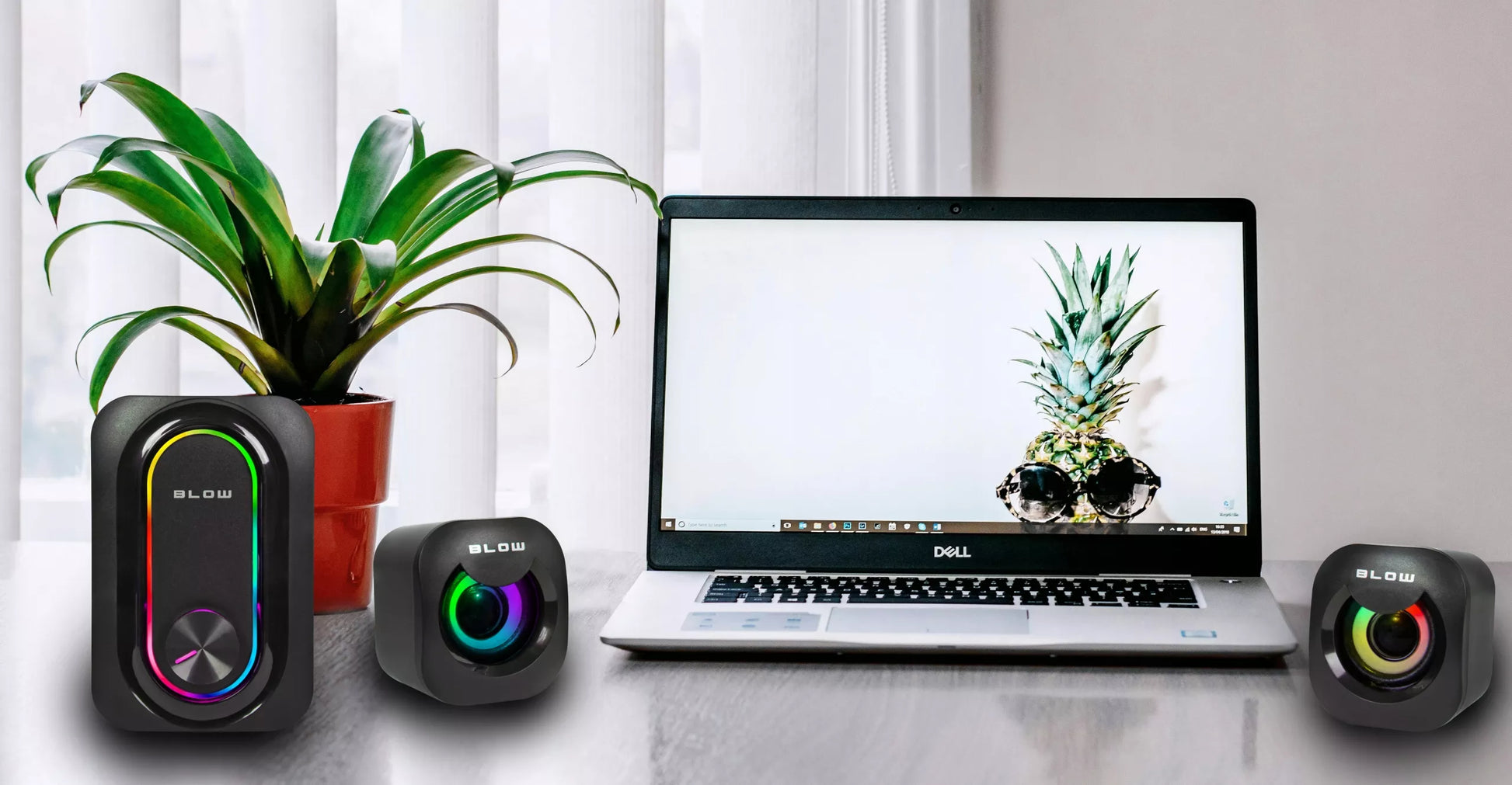 KOMPIUTERINĖS KOLONĖLĖS ŽAIDIMŲ 2.1 KOLONĖLIŲ RINKINYS RGB LED 2x 3W + ŽEMŲ DAŽNIŲ GALEKALNIS 5W