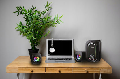 KOMPIUTERINĖS KOLONĖLĖS ŽAIDIMŲ 2.1 KOLONĖLIŲ RINKINYS RGB LED 2x 3W + ŽEMŲ DAŽNIŲ GALEKALNIS 5W