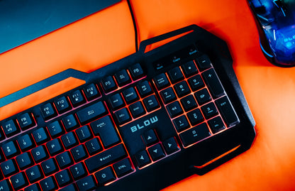 Žaidimų klaviatūra su LED pašvietimu, plieninė, USB, tyli, juoda