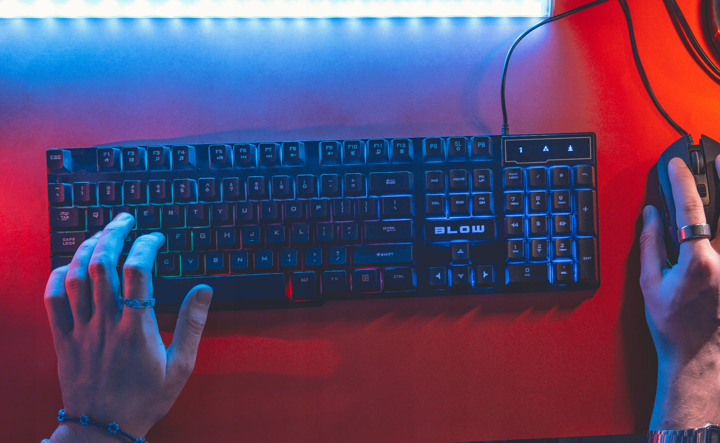 Žaidimų klaviatūra ir pelė RGB profesionaliems žaidėjams USB LED apšvietimu