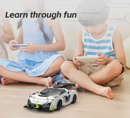 Konstruktorius CADA Nuotoliniu būdu valdomas lenktyninis automobilis "Fantomo" 322 elementai. DUAL