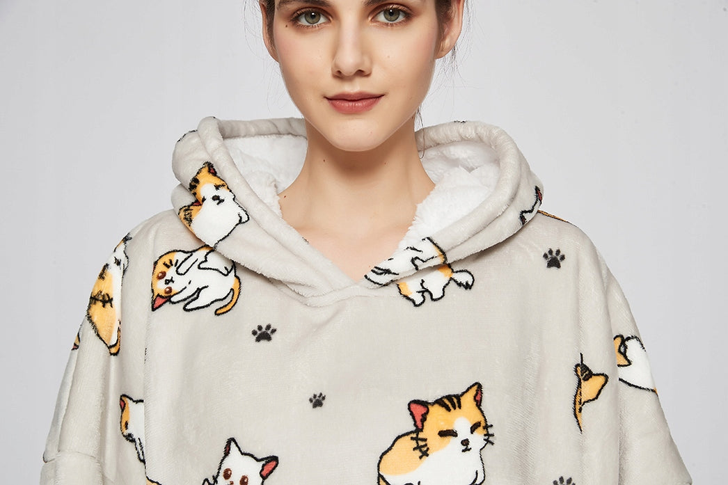Šilta oversize antklodės džemperis 2 viename, storas XXL, su katėmis. KOCOBLUZA su gobtuvu, patogus