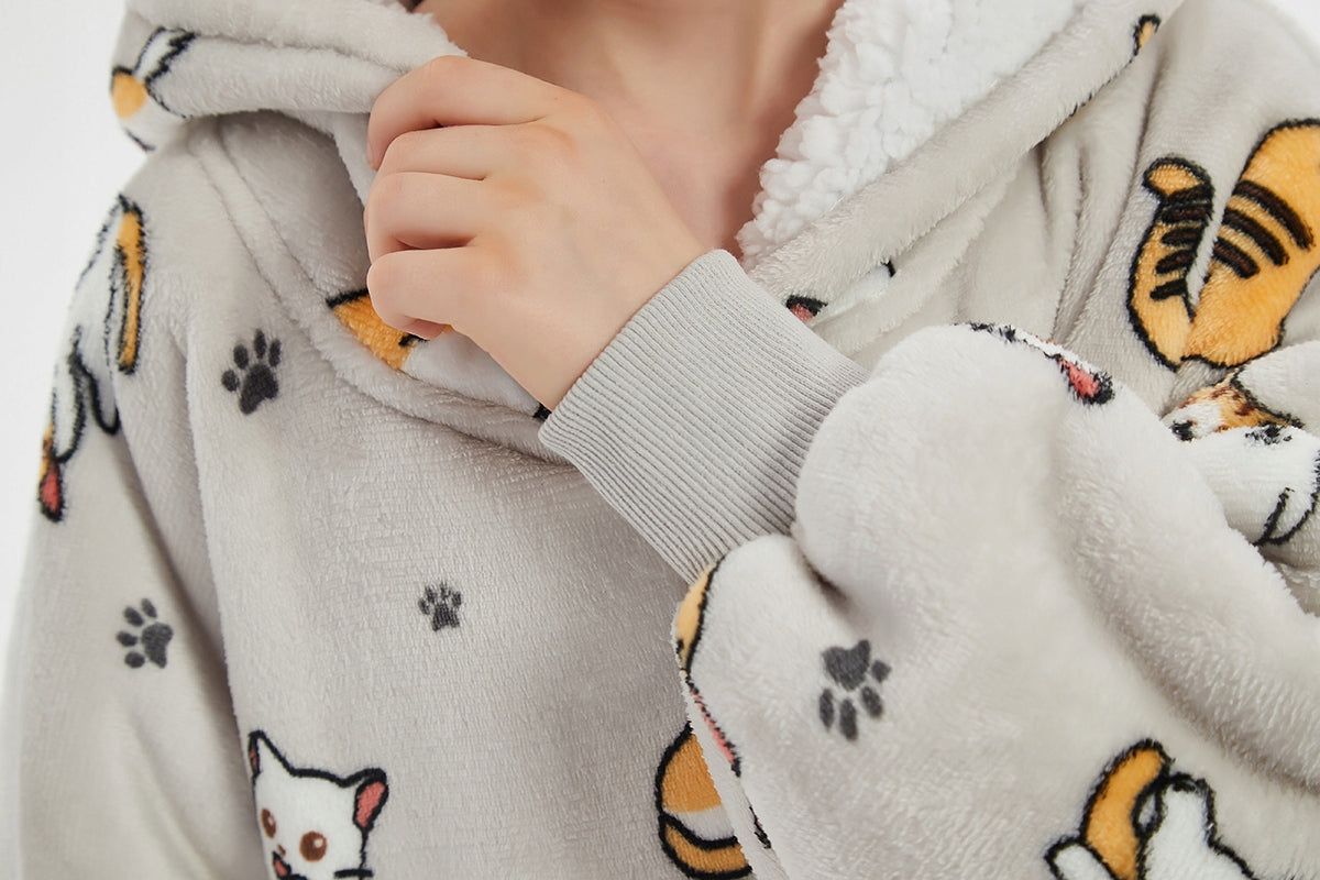 Šilta oversize antklodės džemperis 2 viename, storas XXL, su katėmis. KOCOBLUZA su gobtuvu, patogus