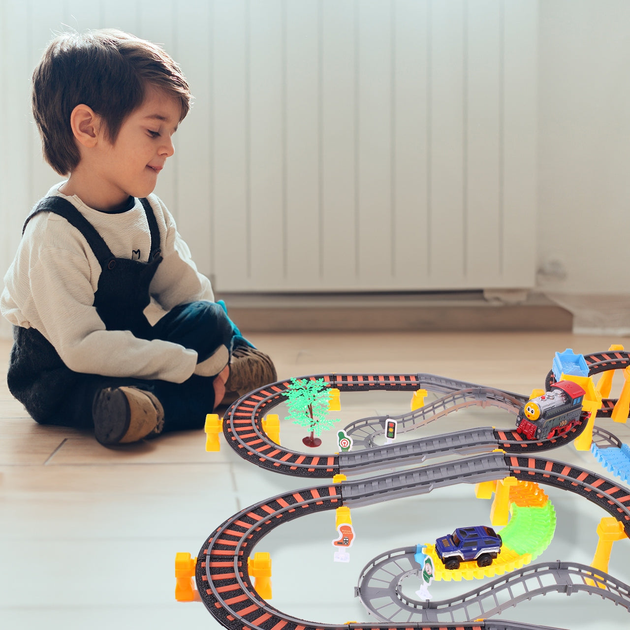 Elektrinis traukinukas, lokomotyvas, atjungiami vagonai, 700 cm lenktynių trasa