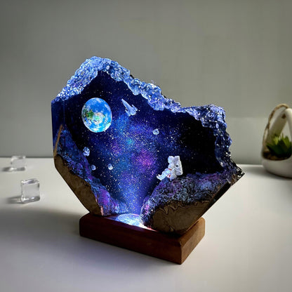 Kosminė naktinė lempa