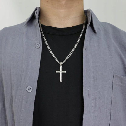 Sidabrinis moteriškas kryžiukas su grandinėle, deimantuotas itališkas vėrinys