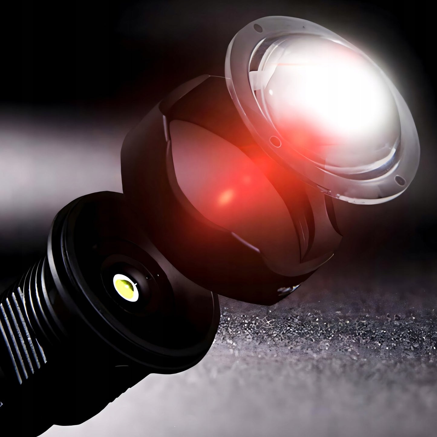 Taktinis Žibintuvėlis – Galingas LED, Akumuliatorinis, Atsparus Vandeniui, USB-C, 5 Švietimo Režimai