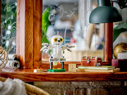 LEGO Harry Potter 76425 Hedviga Zobí gatvėje 4